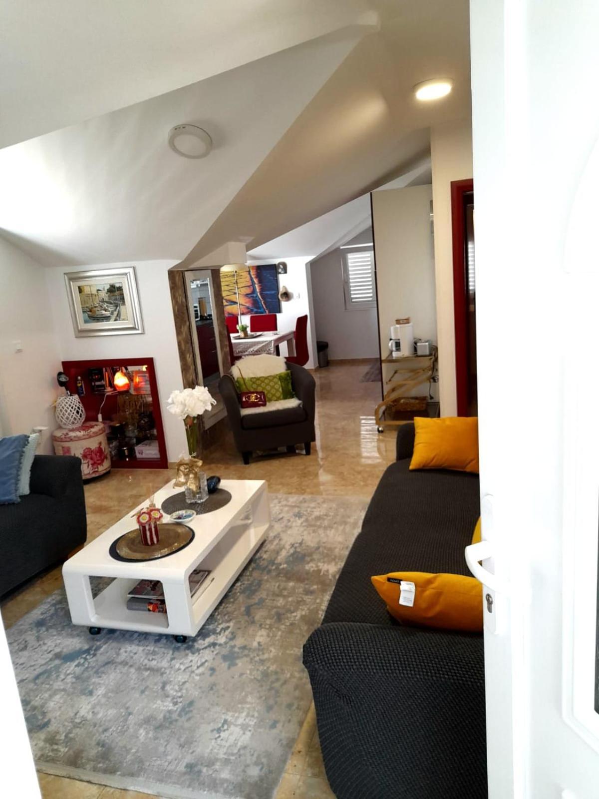 Apartments Marcus & Pascal シベニク エクステリア 写真